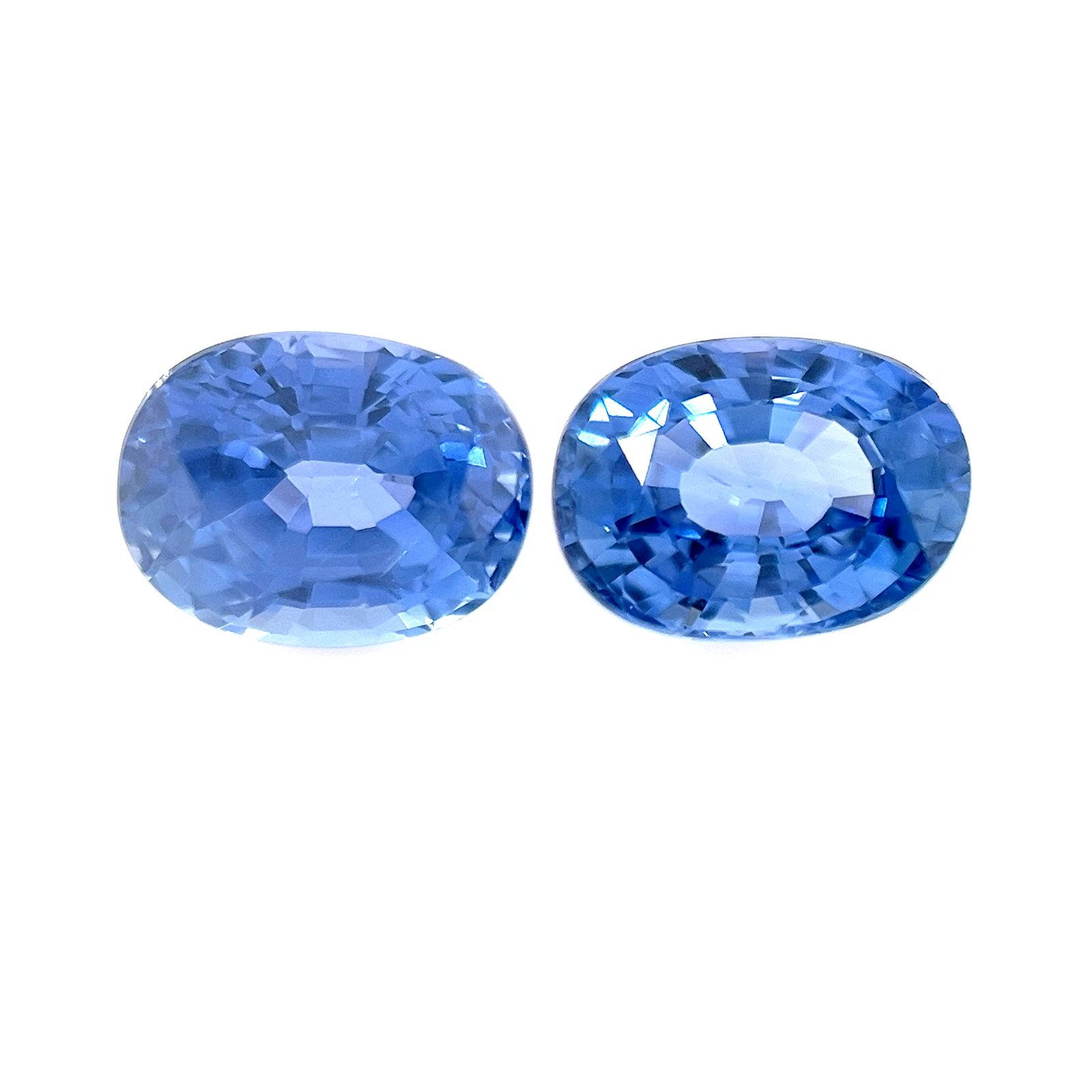 Blue Sapphire - Oval (Pair) - 7.6 x 5.7 mm - 3.36 ct